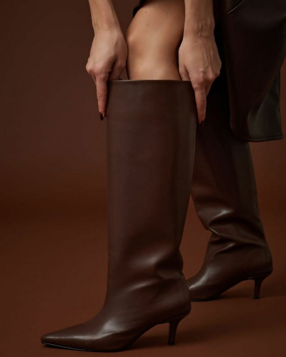 Mi Luz Sivri Burun Kısa Topuklu Günlük Çizme Kahverengi