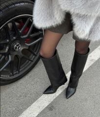 Mi Luz Tozluk Detaylı Sivri Burun Siyah Çizme