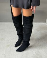 Mi Luz Dizüstü Rahat Kesim Siyah Süet Çizme